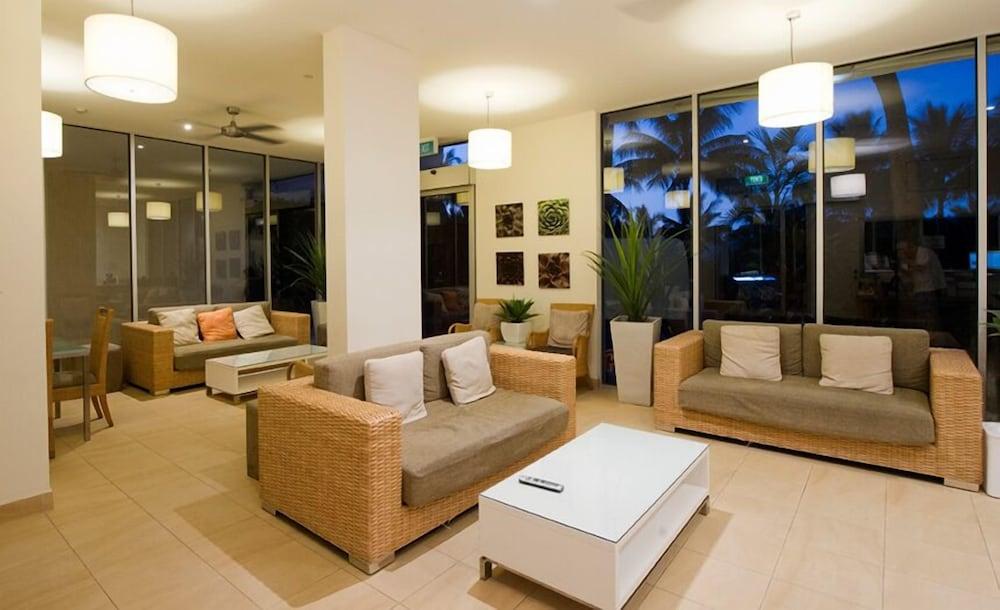 Whitsunday Apartments Hamilton Island Exterior photo